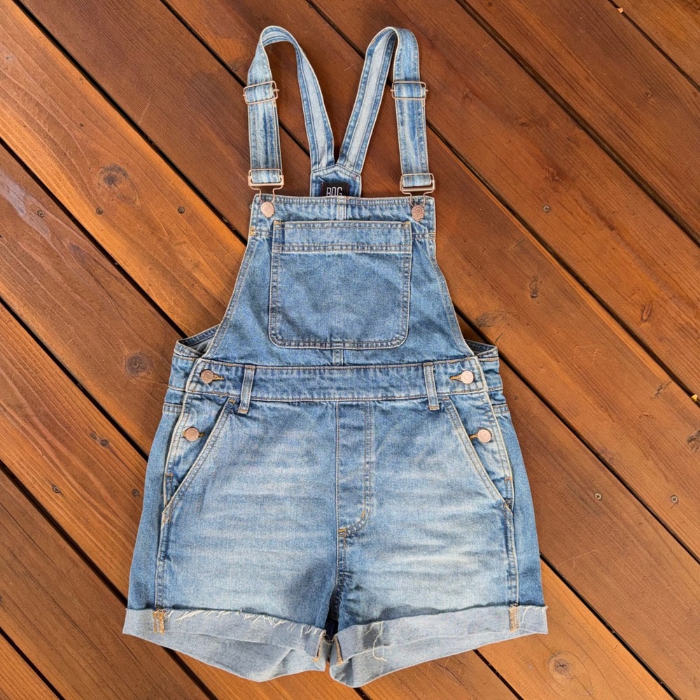 BDG Urban Outfitters Denim Shortalls Light Wash Cotton Overalls Medium